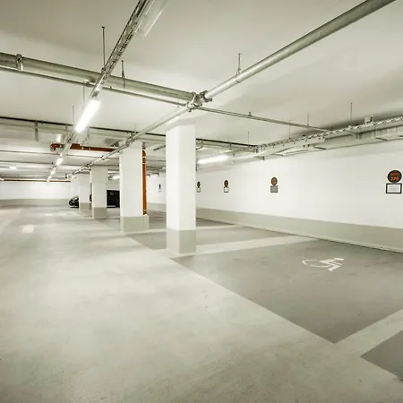 Brera Serviced Schwabing アパートホテル
