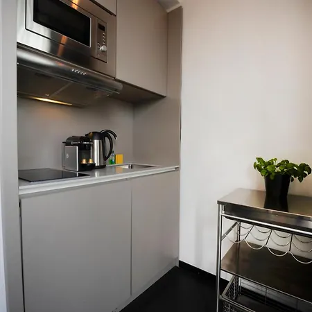 Brera Serviced Schwabing アパートホテル