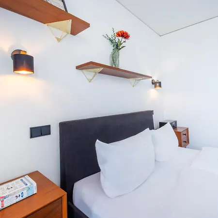 Brera Serviced Schwabing アパートホテル 3*