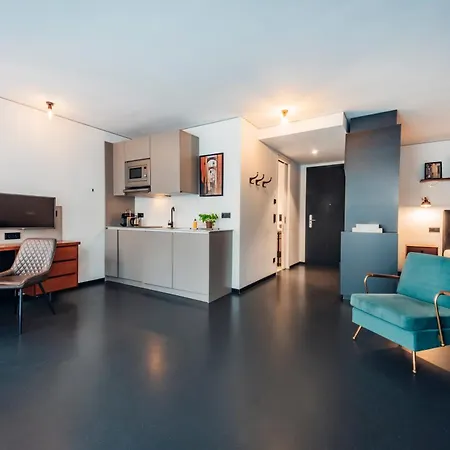 Brera Serviced Schwabing アパートホテル